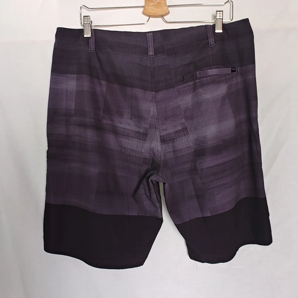 Vans‎ Vanphibian Purple Black Plaid Swim Shorts Boardshorts 36 L XL